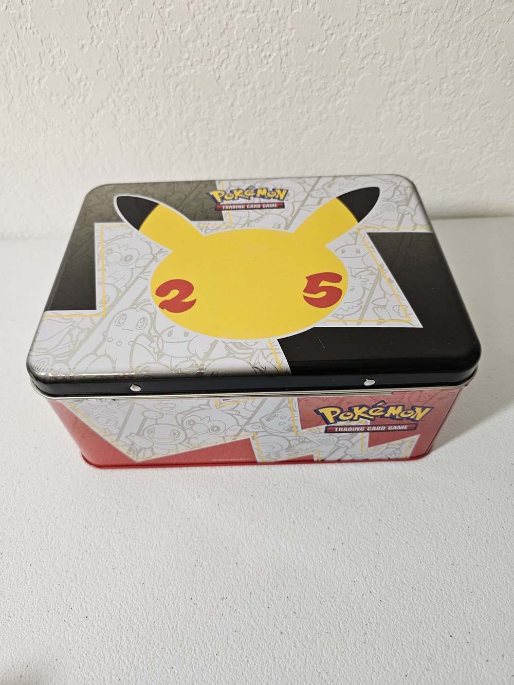 Pokémon Metal Lunchbox Tin Pikachu 25 Train On Handle Latch Closure